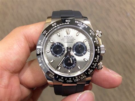 rolex daytona white gold oysterflex.